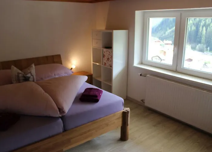 Berghaeusl アパート